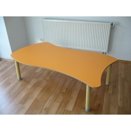 Dětsk&yacute; stůl - oranžov&yacute;